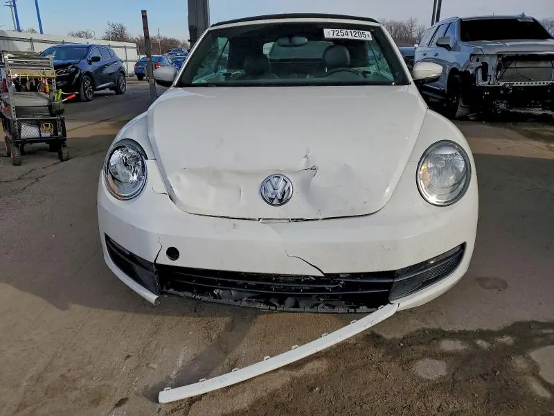 2013 VOLKSWAGEN BEETLE   