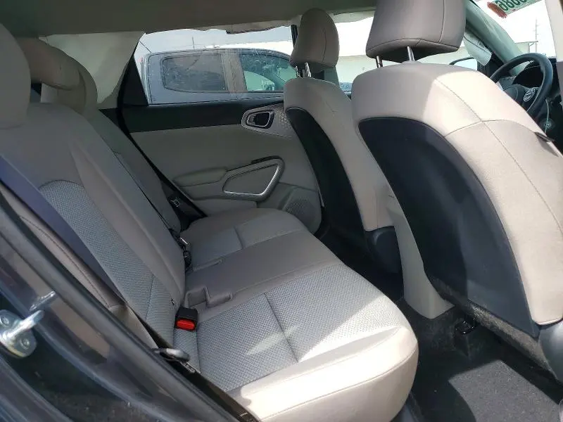 2024 KIA SOUL LX  