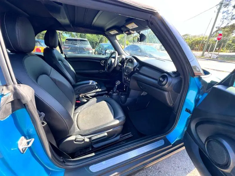 2016 MINI COOPER   