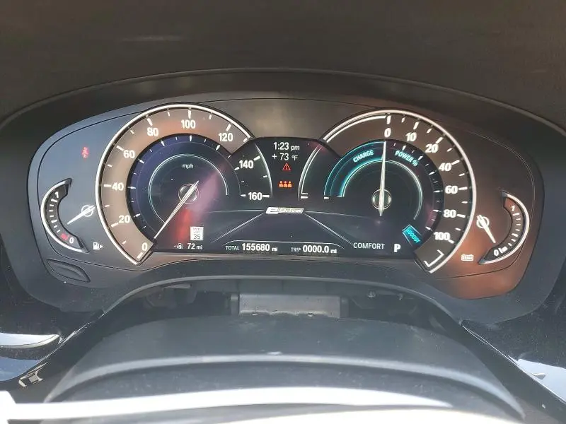 2019 BMW 530E   