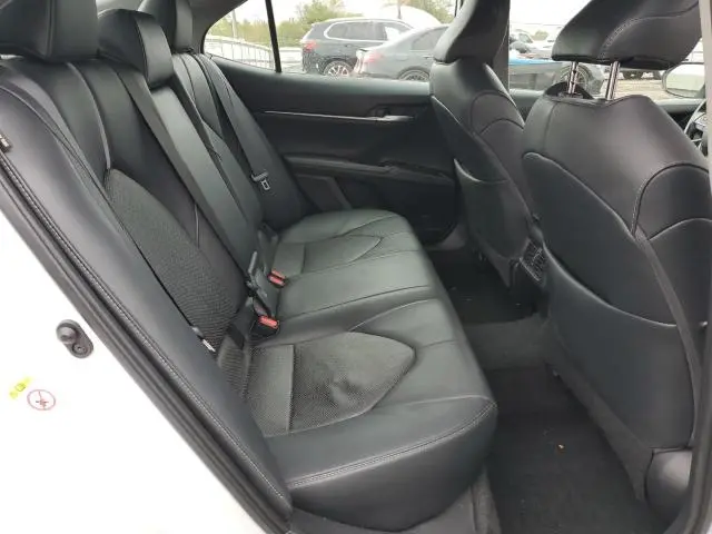 2019 TOYOTA CAMRY XSE  