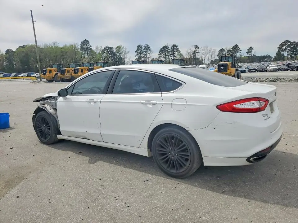 2014 FORD FUSION SE  