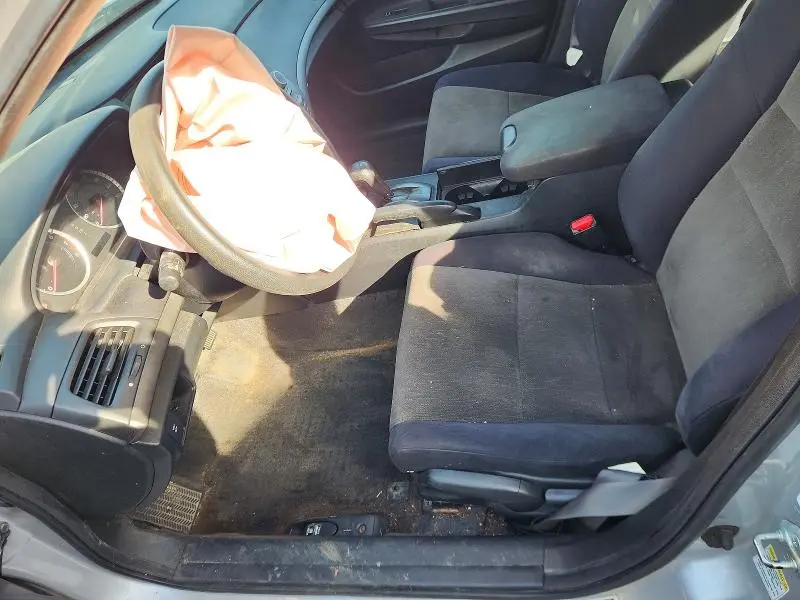 2010 HONDA ACCORD LX  