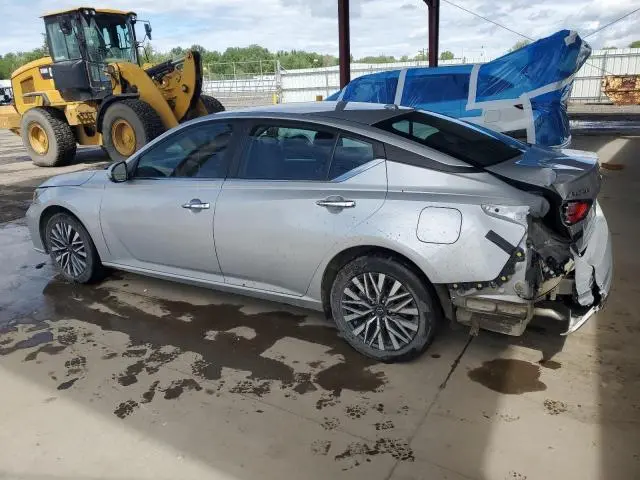 2023 NISSAN ALTIMA SV  
