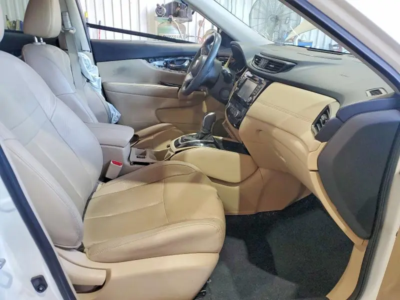 2017 NISSAN ROGUE SL  