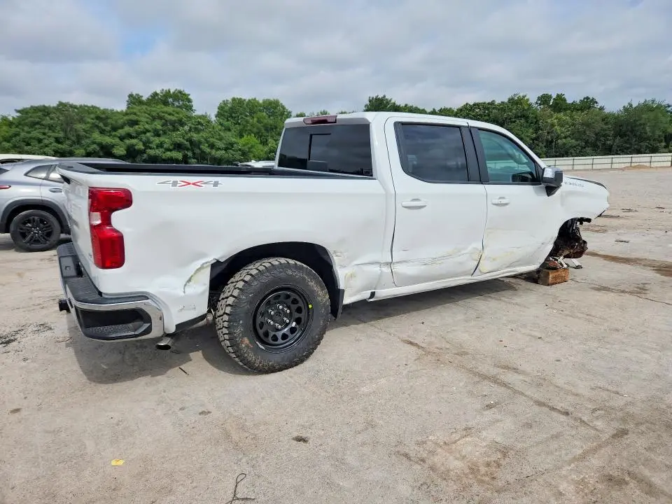 2026 CHEVROLET SILVERADO K1500 LT  
