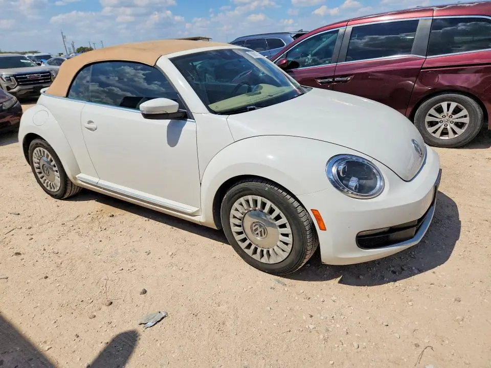 2013 VOLKSWAGEN BEETLE   