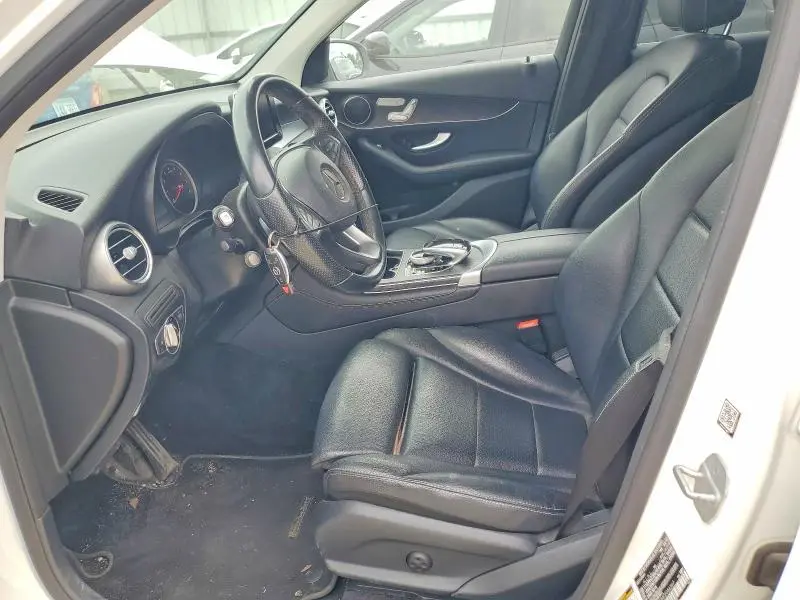 2016 MERCEDES-BENZ GLC 300 4MATIC  