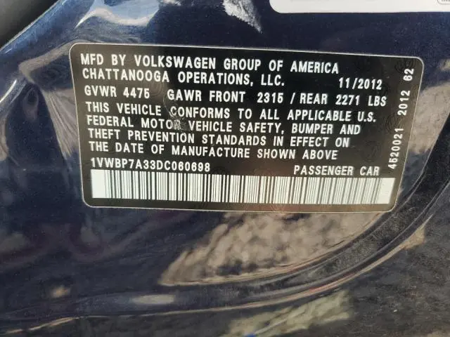 2013 VOLKSWAGEN PASSAT SE  