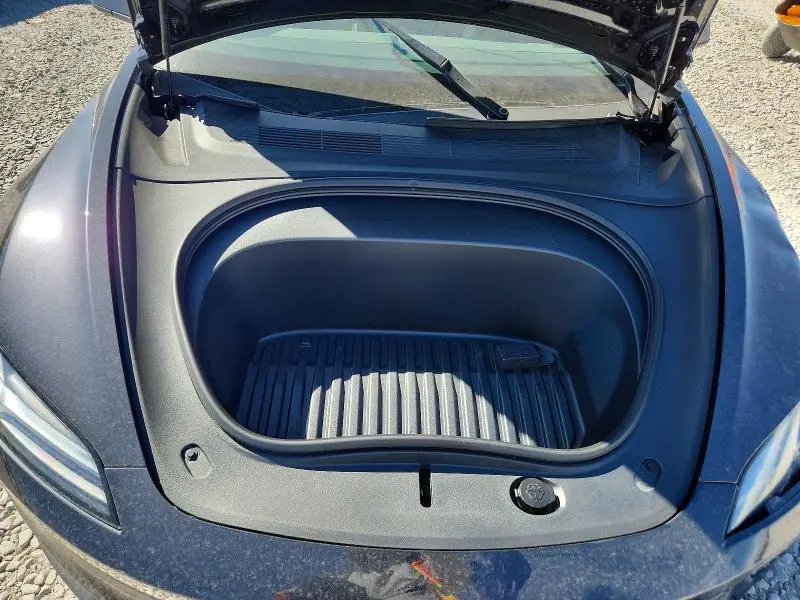 2026 TESLA MODEL 3   