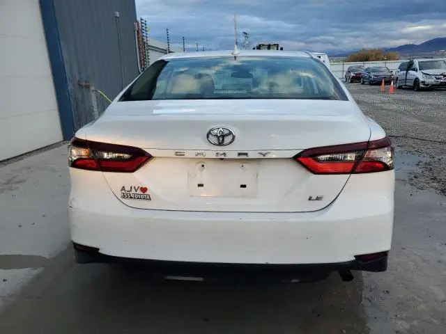 2022 TOYOTA CAMRY LE  