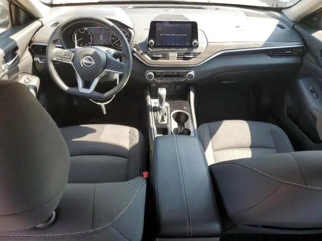 2024 NISSAN ALTIMA SV  