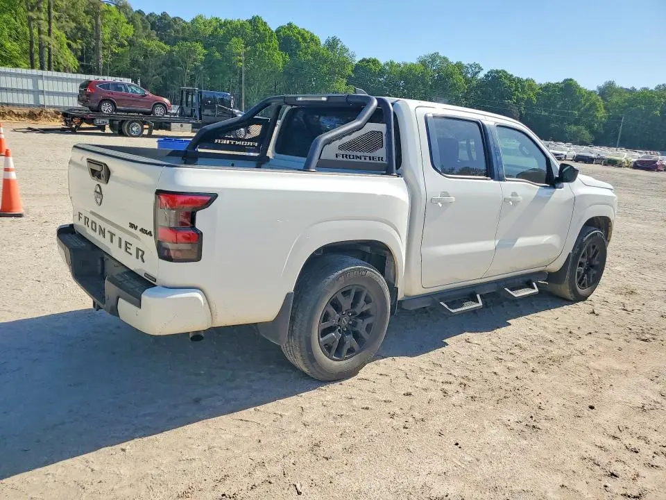 2023 NISSAN FRONTIER SV  