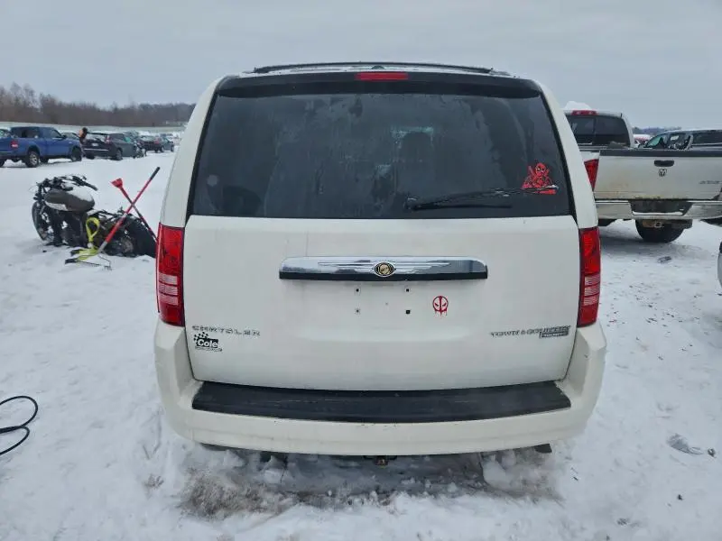 2010 CHRYSLER TOWN & COUNTRY TOURING  