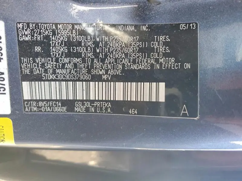 2013 TOYOTA SIENNA LE  