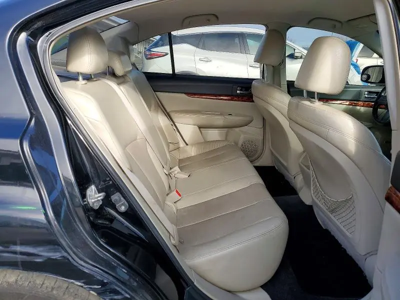 2010 SUBARU LEGACY 2.5I LIMITED  