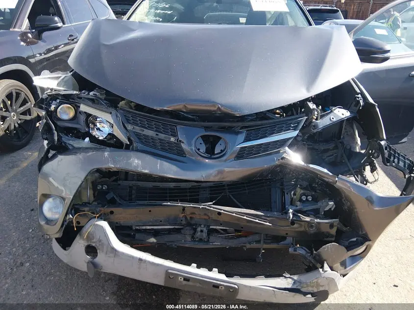 2014 TOYOTA RAV4 XLE