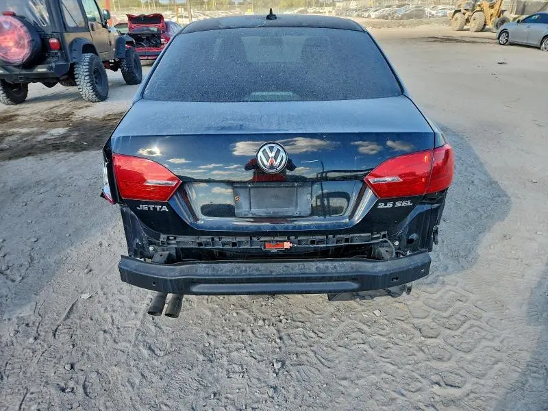 2011 VOLKSWAGEN JETTA SEL  