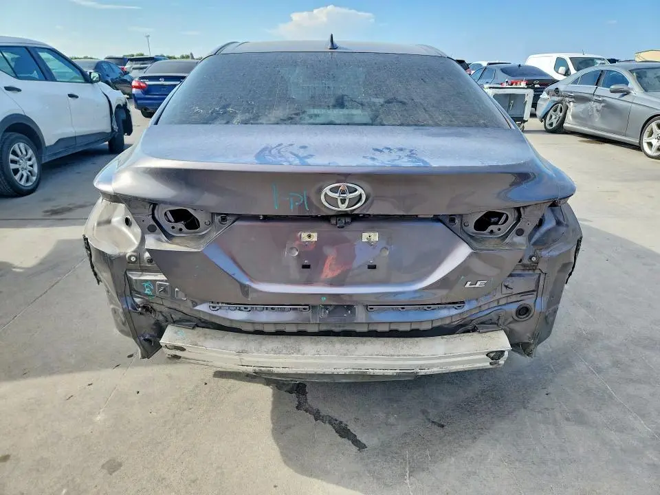 2022 TOYOTA CAMRY LE  