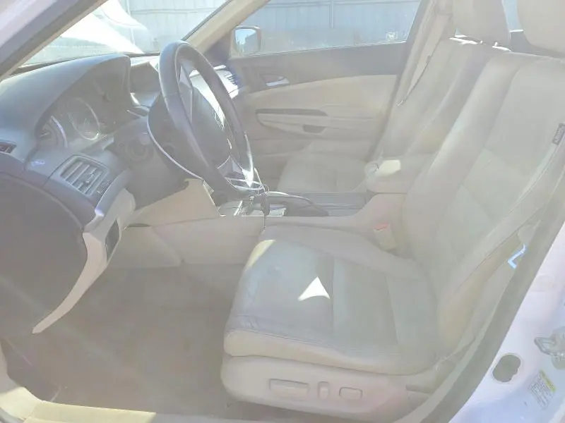 2011 HONDA ACCORD SE  