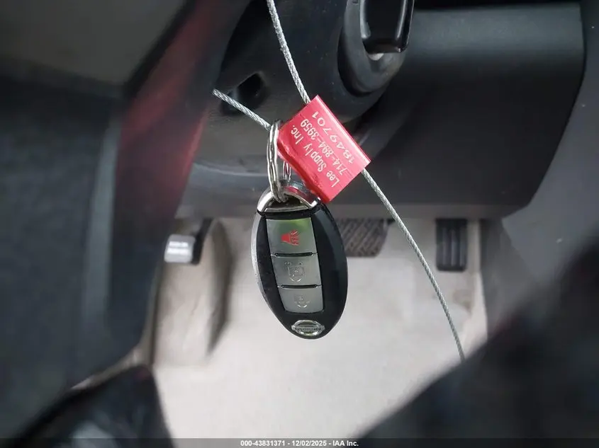 2011 NISSAN ROGUE SV