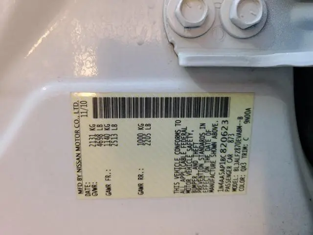 2011 NISSAN MAXIMA S  