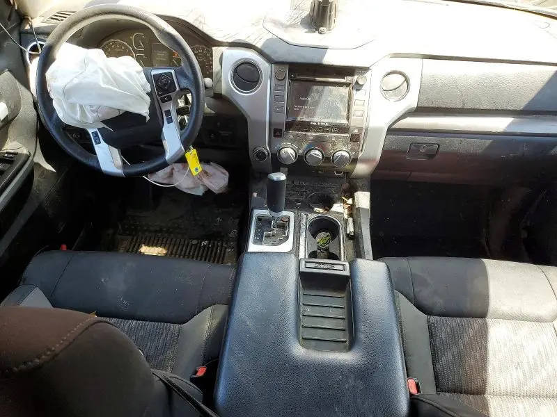 2018 TOYOTA TUNDRA CREWMAX SR5  