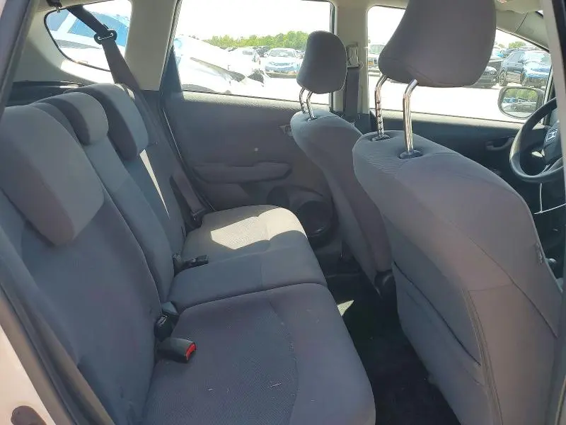 2011 HONDA FIT   
