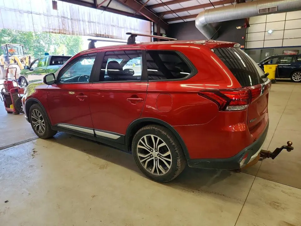 2016 MITSUBISHI OUTLANDER SE  