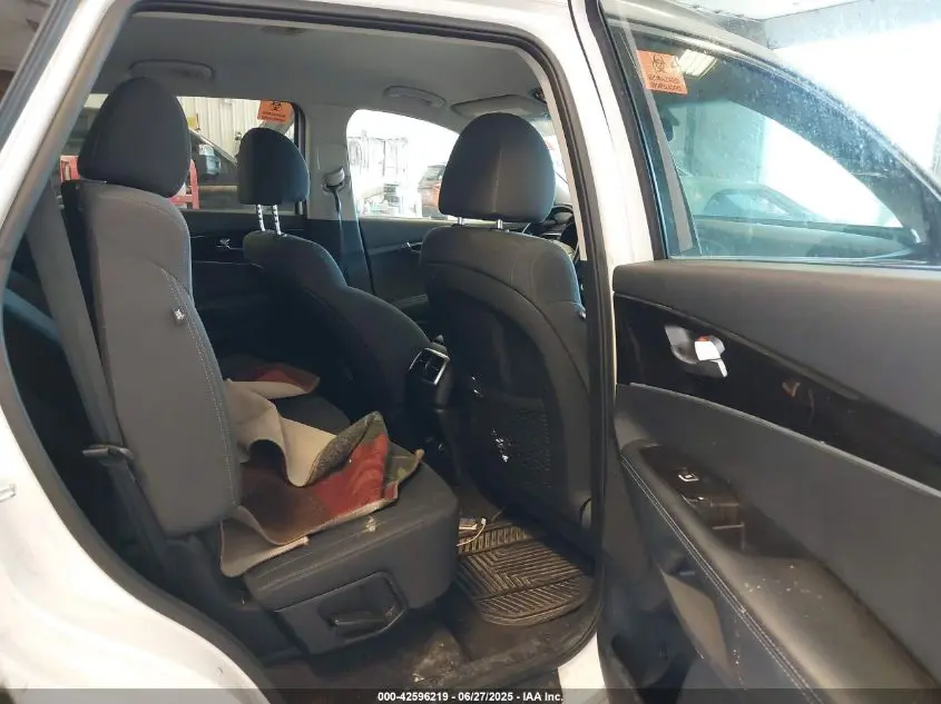 2019 KIA SORENTO 2.4L LX