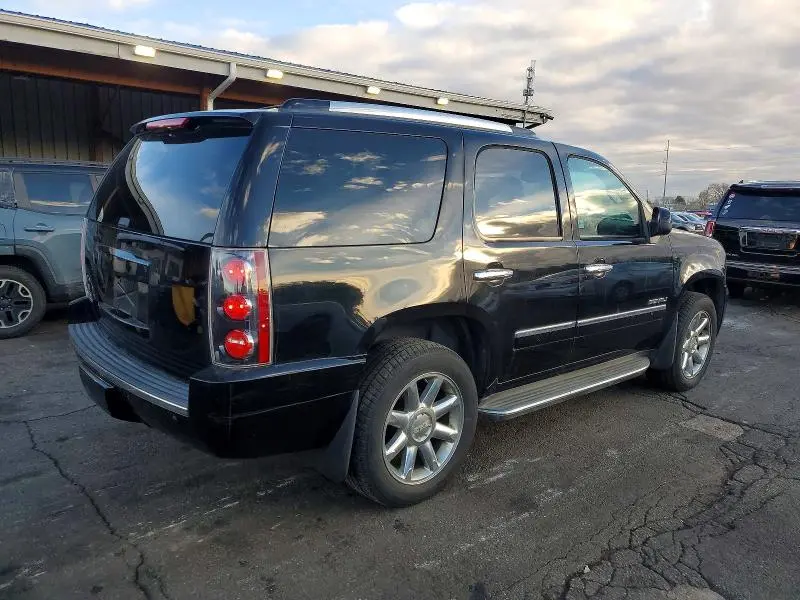 2010 GMC YUKON DENALI  