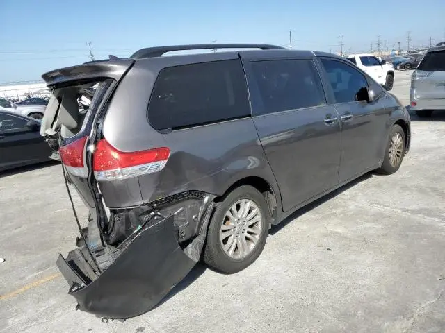 2013 TOYOTA SIENNA XLE 8-PASSENGER  