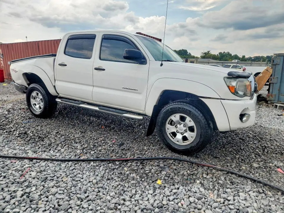 2011 TOYOTA TACOMA DOUBLE CAB PRERUNNER  