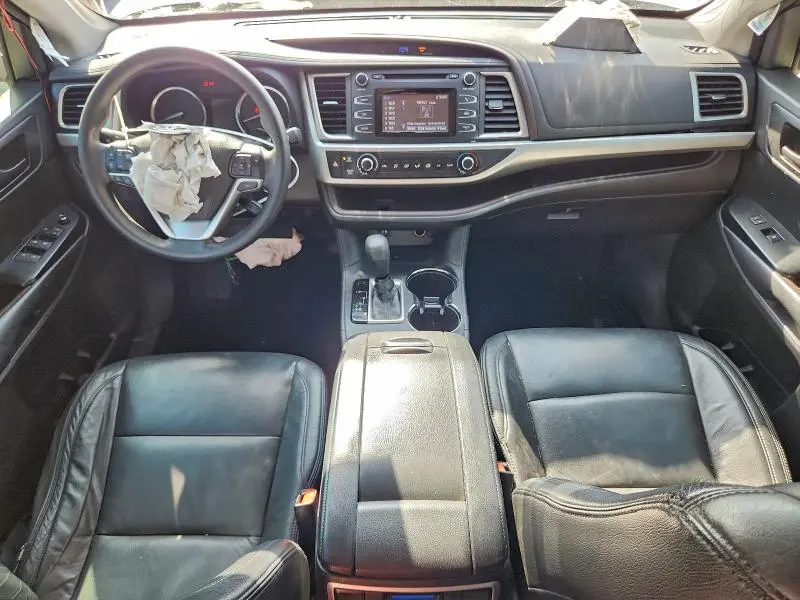 2016 TOYOTA HIGHLANDER LE  