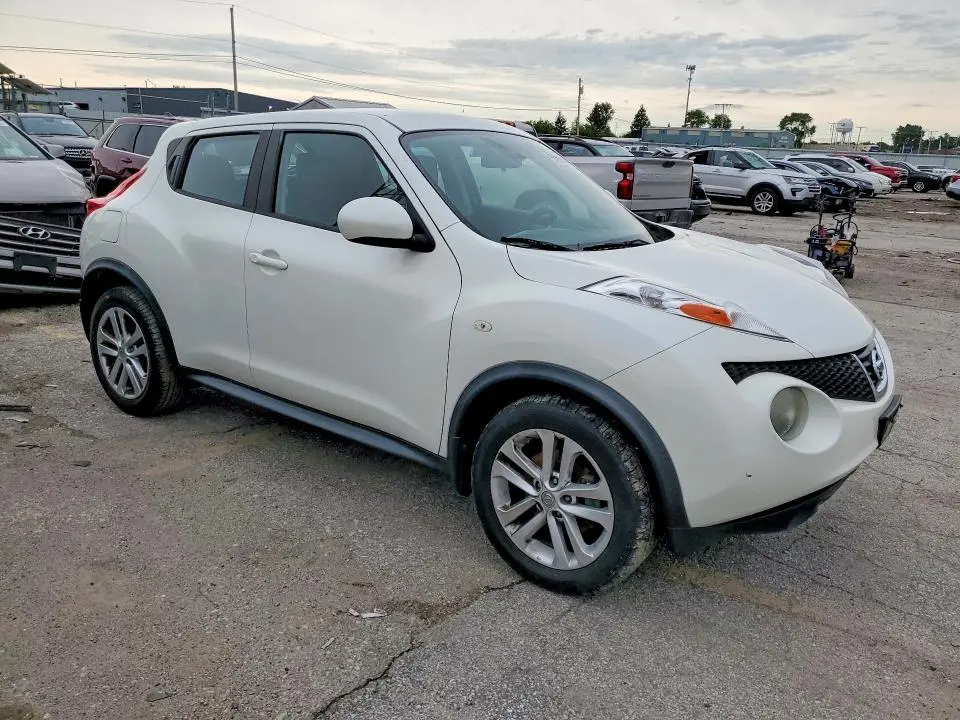 2014 NISSAN JUKE S  