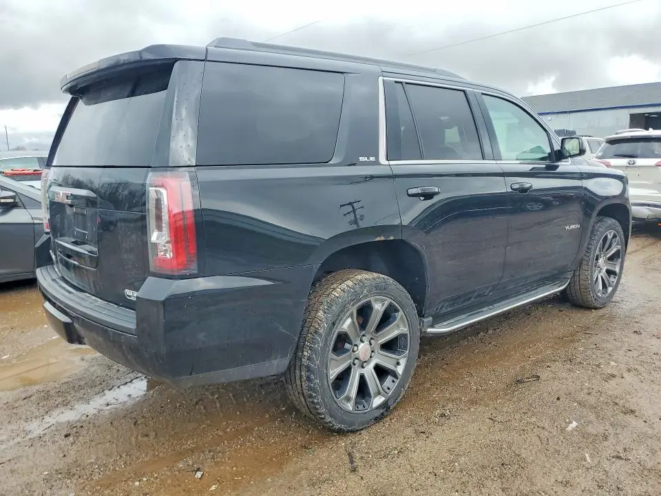 2016 GMC YUKON SLE  