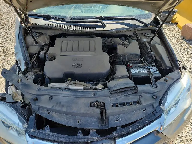 2015 TOYOTA CAMRY XLE V6  