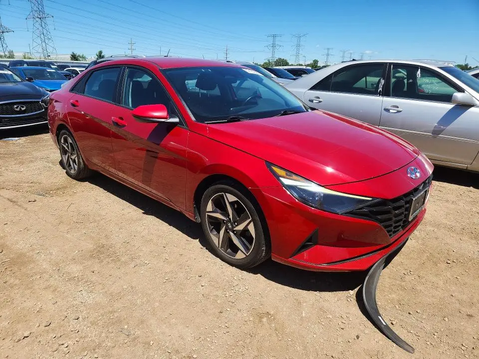 2023 HYUNDAI ELANTRA SEL  