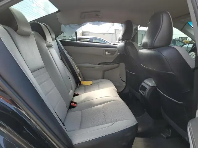 2016 TOYOTA CAMRY LE  