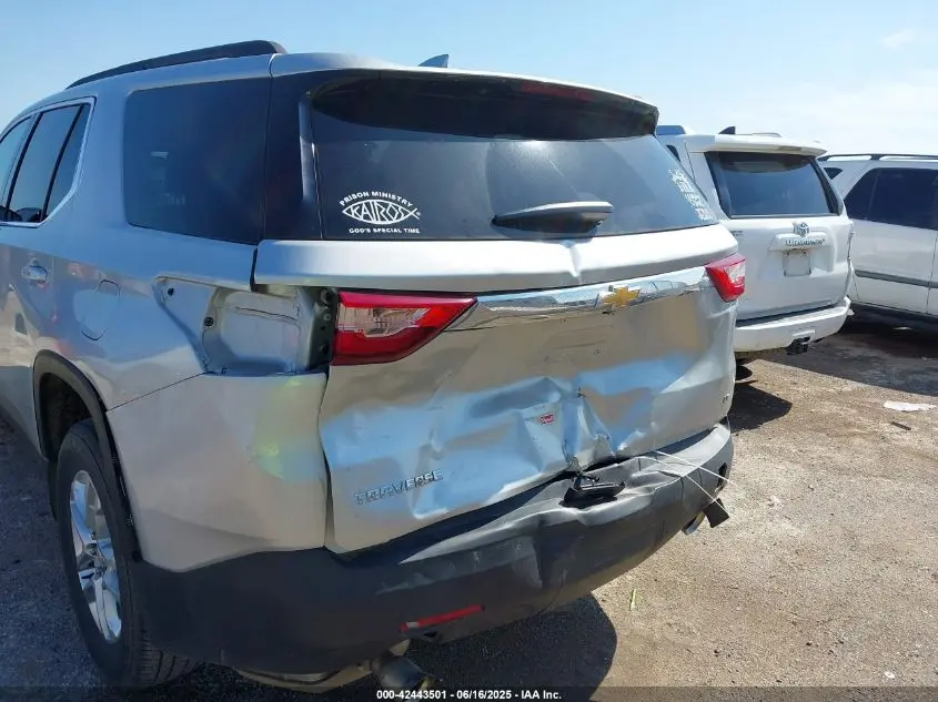 2021 CHEVROLET TRAVERSE FWD LT CLOTH