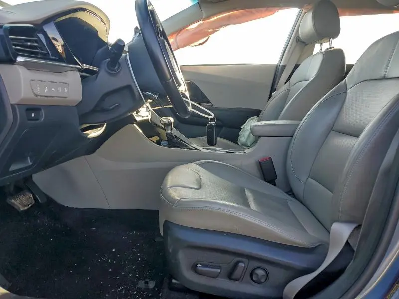 2020 KIA NIRO TOURING  