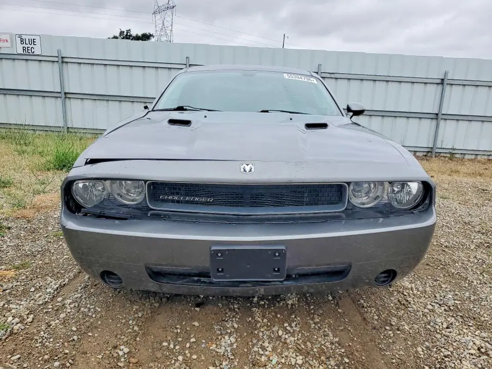 2010 DODGE CHALLENGER SE  