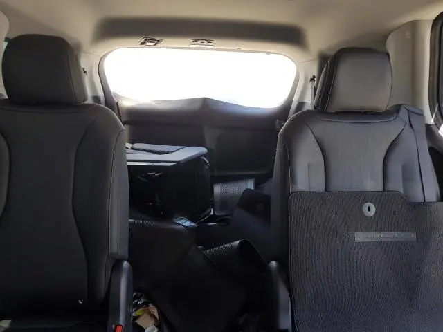 2024 KIA CARNIVAL EX  
