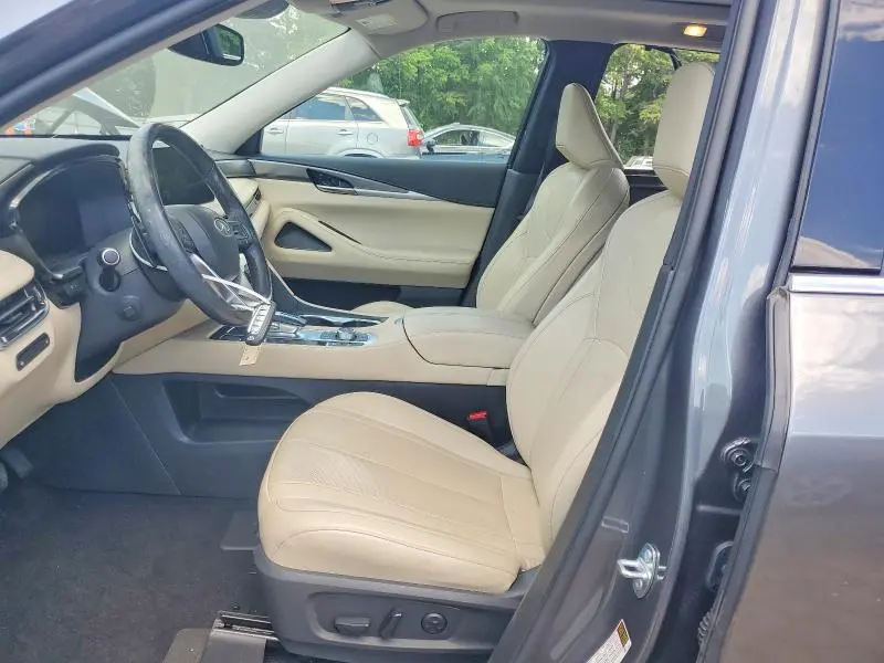 2022 INFINITI QX60 LUXE  