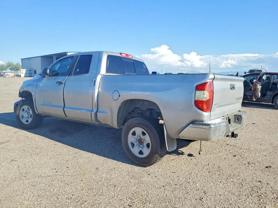 2016 TOYOTA TUNDRA SR5  