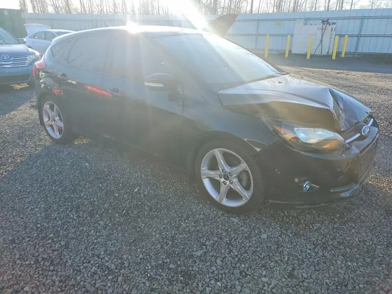 2012 FORD FOCUS TITANIUM  