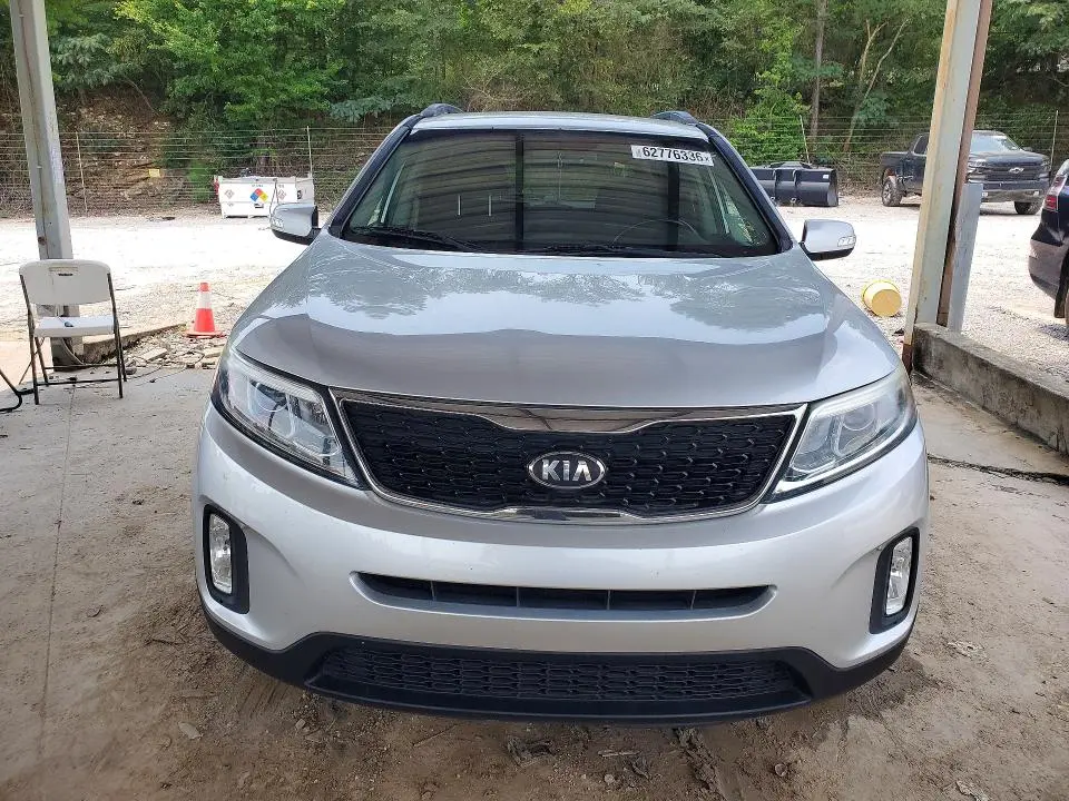 2015 KIA SORENTO LX  
