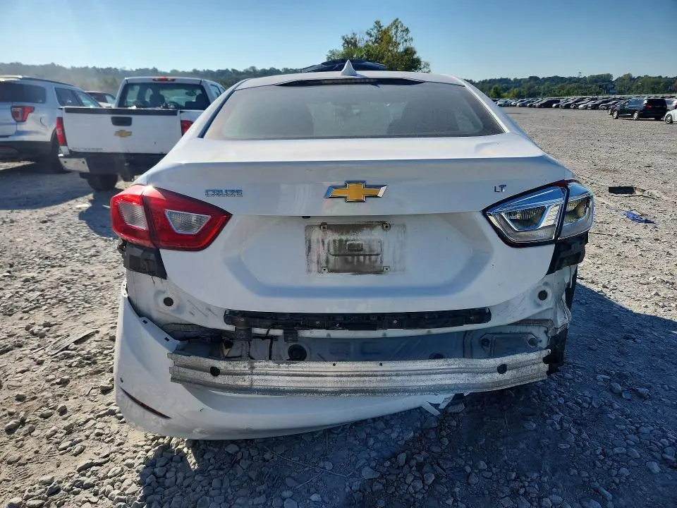 2019 CHEVROLET CRUZE LT  