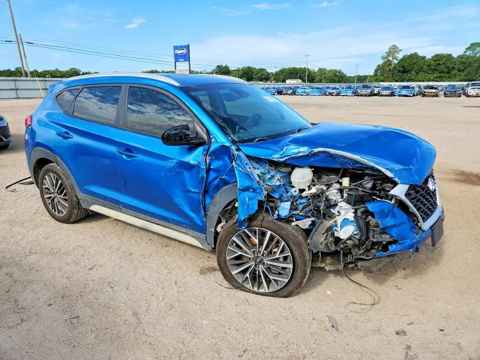 2020 HYUNDAI TUCSON SEL  