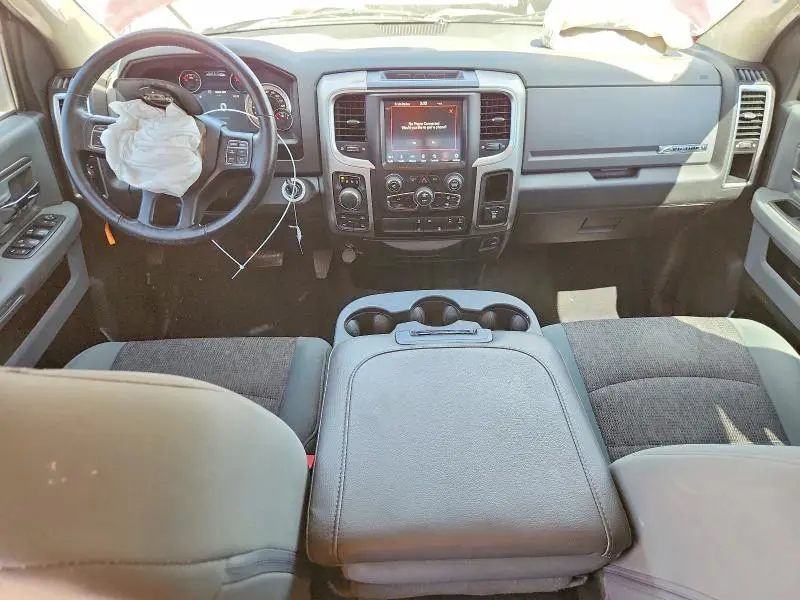 2018 RAM 1500 SLT  